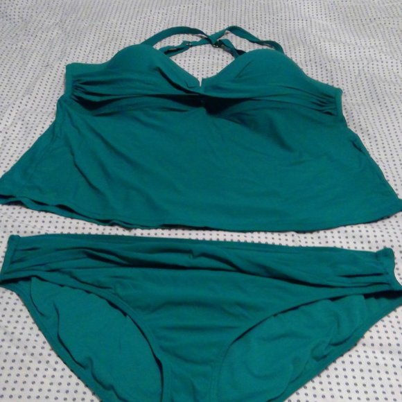 Time and Tru womans plus swimsuit - Picture 1 of 4